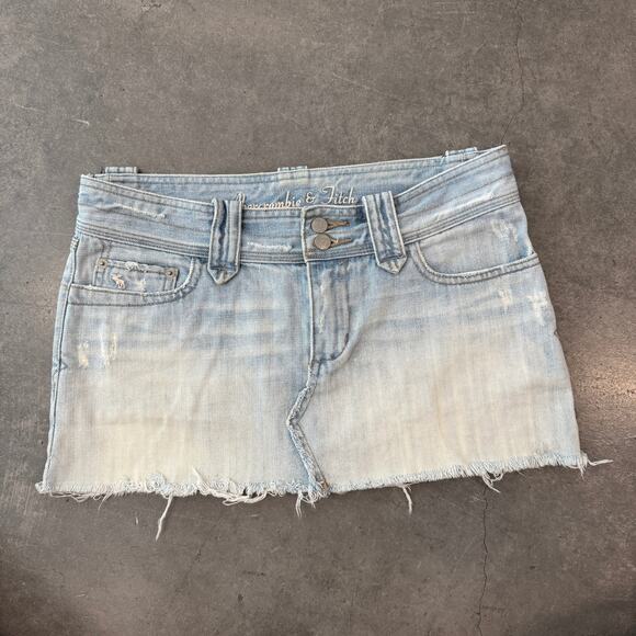 Vintage Y2K Abercrombie & Fitch Mini Sequin Mcbling Denim Frayed Skirt SZ 2 - Picture 2 of 6